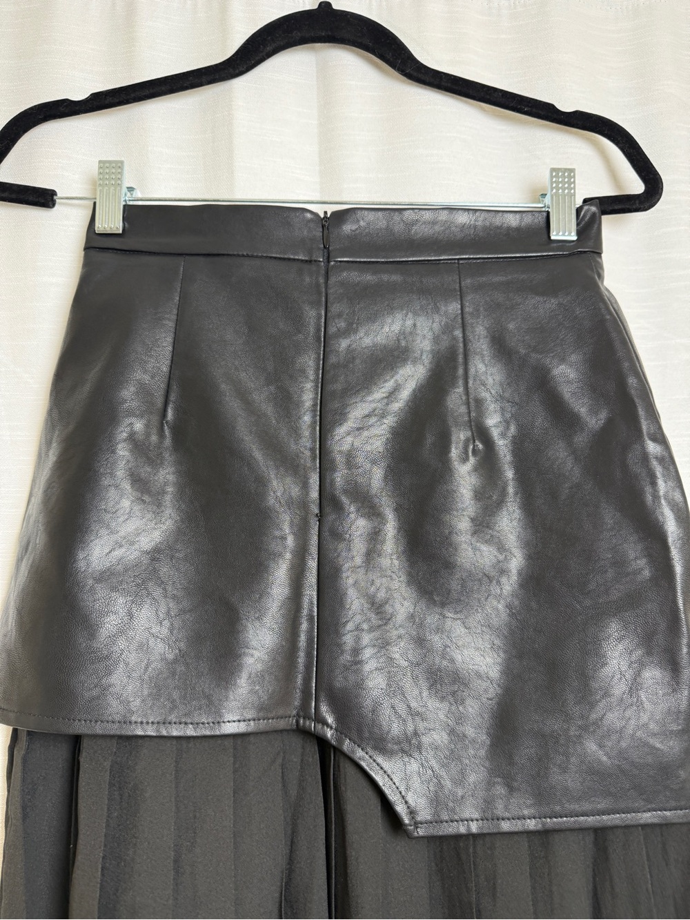 Micas Black Faux Leather Pleated Midi Skirt | Size XS - Picture 12 of 14